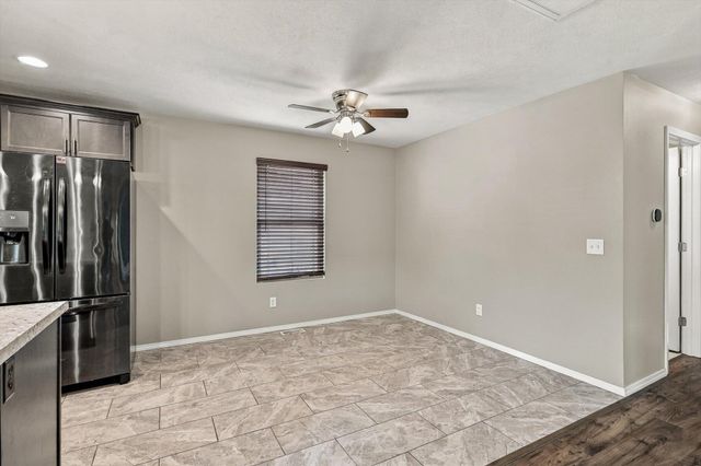 571 W Grace Street, Republic, MO 65738