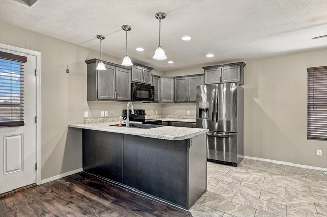 571 W Grace Street, Republic, MO 65738