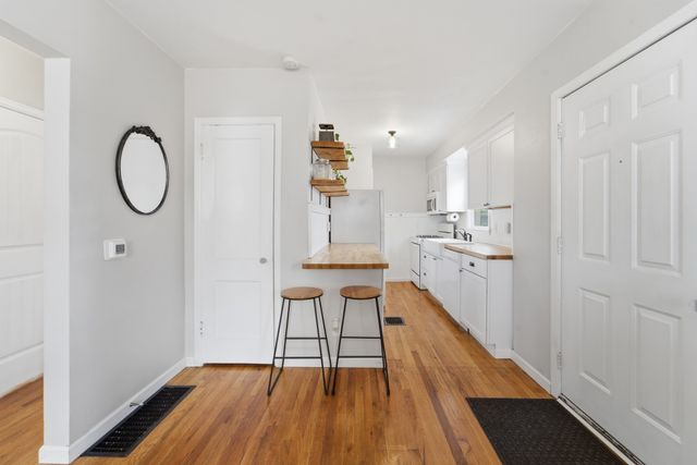 3608 59th Street, Des Moines, IA 50322