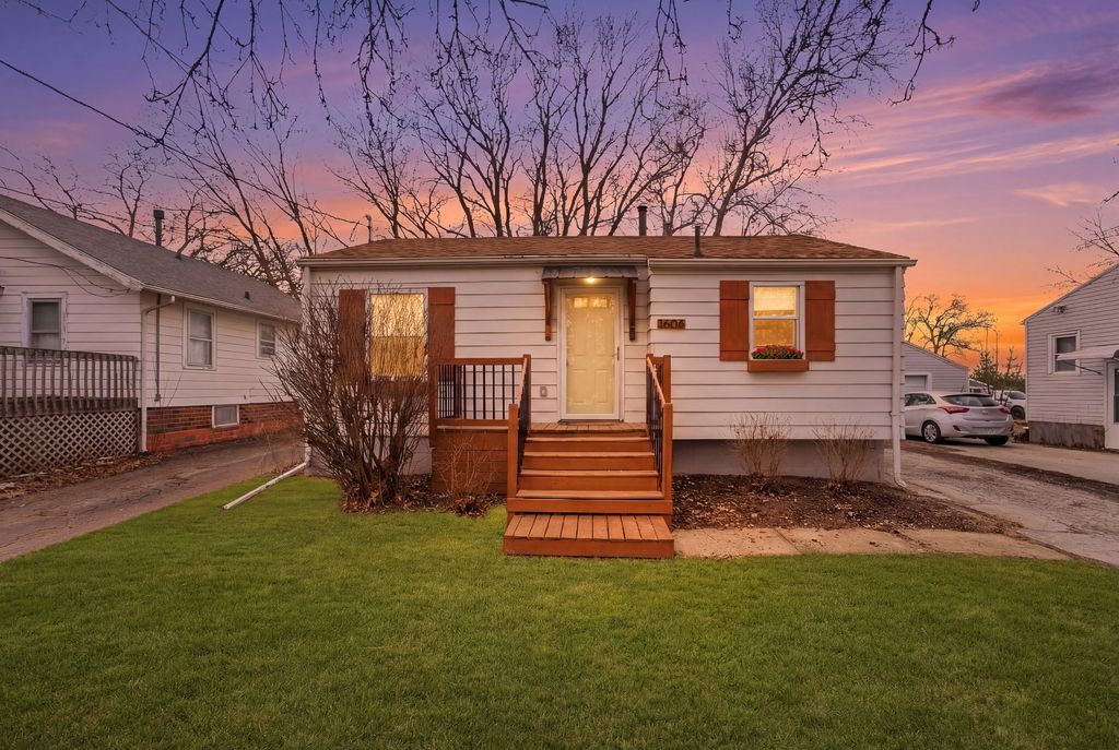 3608 59th Street, Des Moines, IA 50322