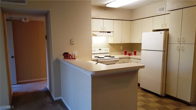 13521 Eagle Ridge DR 112, Fort Myers, FL 33912