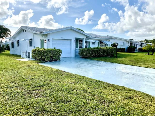 2102 SW 22nd Court SW, Boynton Beach, FL 33426