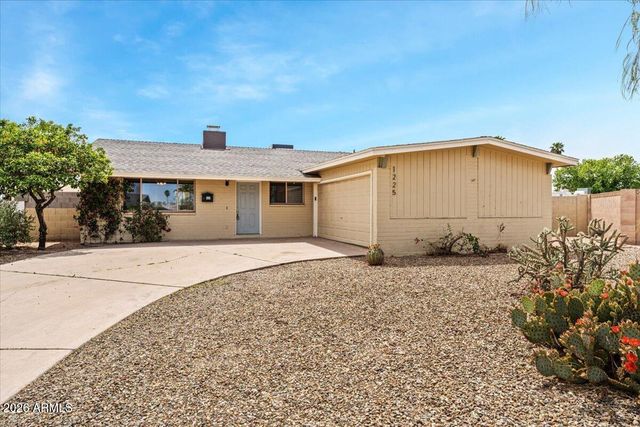 1225 W PEBBLE BEACH Drive, Tempe, AZ 85282