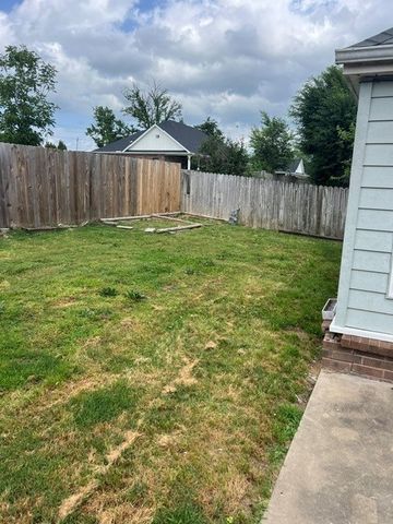 518 Clearwood Avenue, Springdale, AR 72764