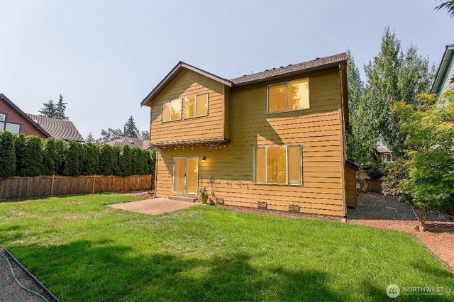 208 Ilwaco Place SE, Renton, WA 98059
