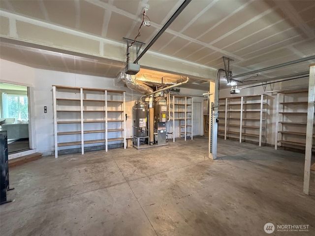 208 Ilwaco Place SE, Renton, WA 98059