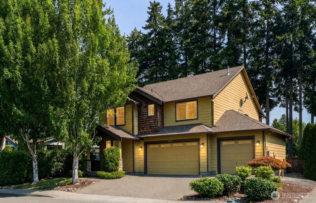 208 Ilwaco Place SE, Renton, WA 98059