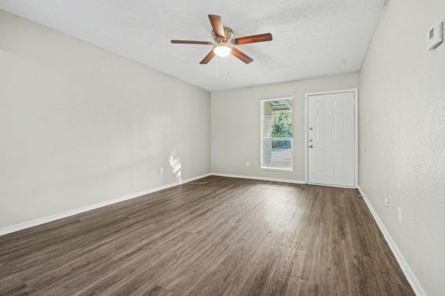 1601 Meridian Way, Garland, TX 75040