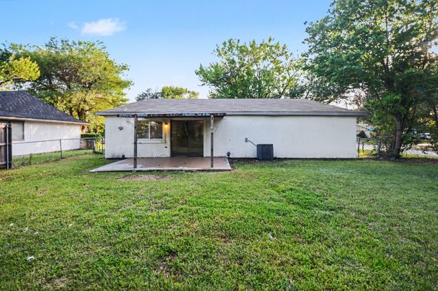 1601 Meridian Way, Garland, TX 75040