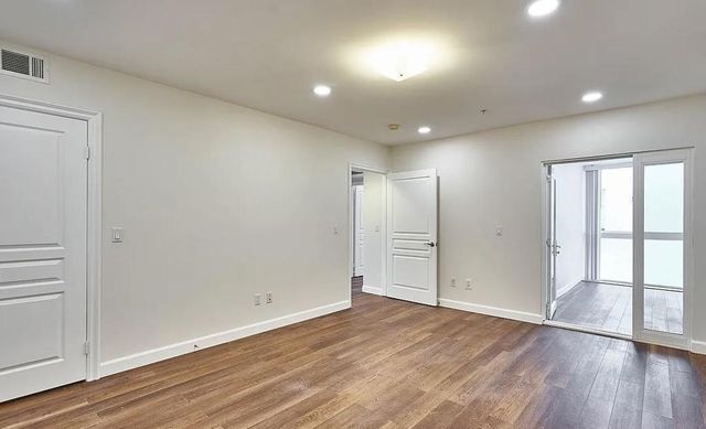 1036 S Serrano Avenue, Los Angeles, CA 90006