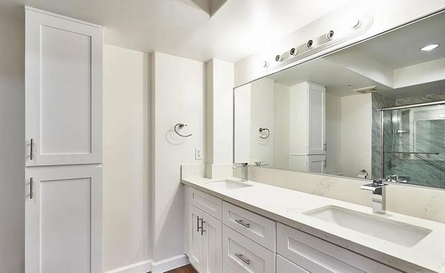 1036 S Serrano Avenue, Los Angeles, CA 90006