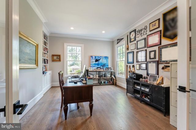 2025 SCROGGINS RD, Alexandria, VA 22302