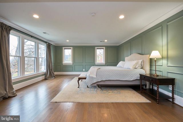 2025 SCROGGINS RD, Alexandria, VA 22302