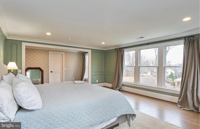 2025 SCROGGINS RD, Alexandria, VA 22302