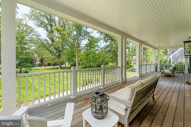 2025 SCROGGINS RD, Alexandria, VA 22302