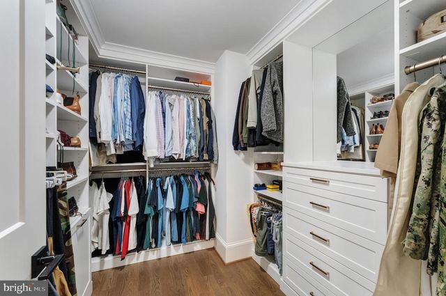 2025 SCROGGINS RD, Alexandria, VA 22302