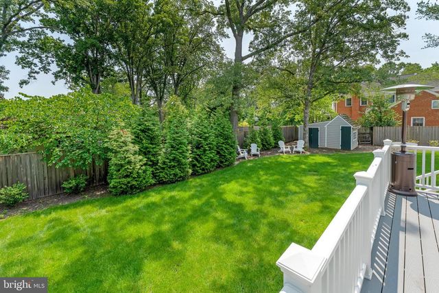 2025 SCROGGINS RD, Alexandria, VA 22302