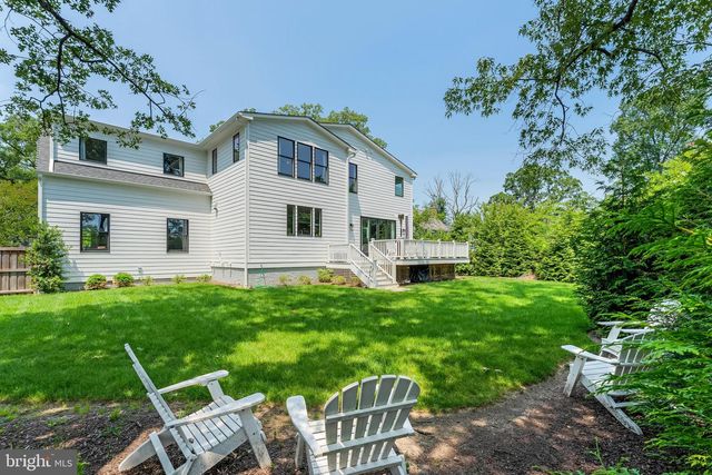 2025 SCROGGINS RD, Alexandria, VA 22302