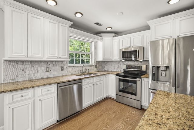 3127 Creekview Ln, Goodlettsville, TN 37072