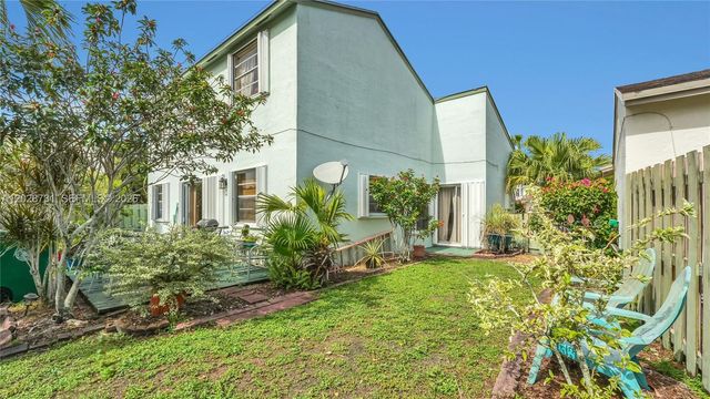 14000 Langley Place, Davie, FL 33325