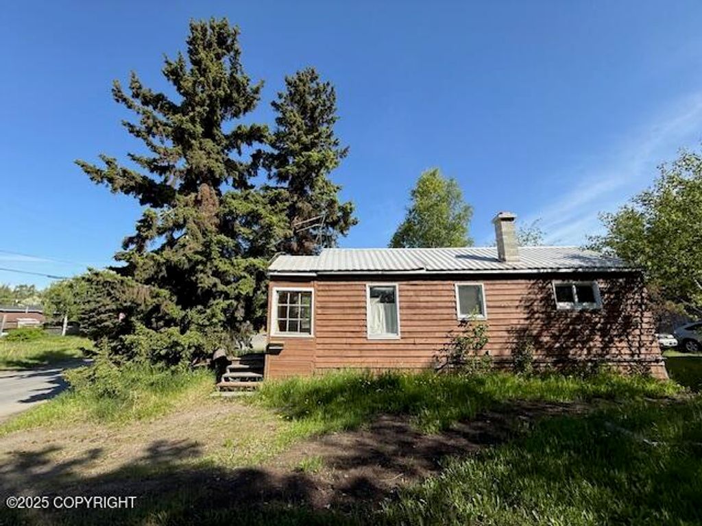 1231 B Street, Anchorage, AK 99501