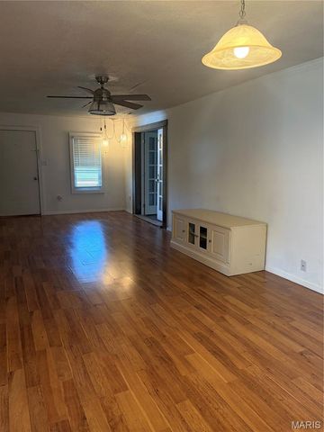 1833 Highway F, Fredericktown, MO 63645