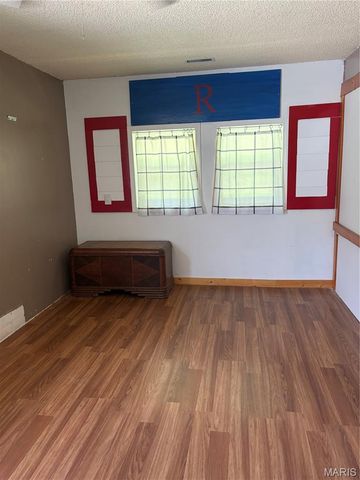 1833 Highway F, Fredericktown, MO 63645