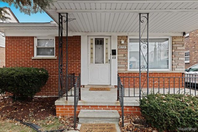 673 Winchester Avenue, Lincoln Park, MI 48146