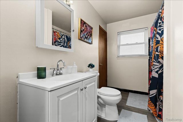 673 Winchester Avenue, Lincoln Park, MI 48146