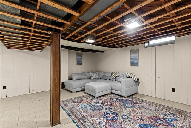 673 Winchester Avenue, Lincoln Park, MI 48146