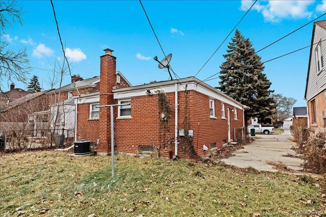 673 Winchester Avenue, Lincoln Park, MI 48146