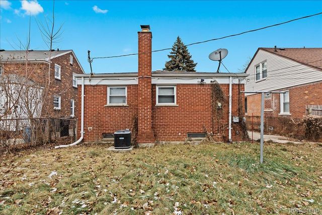 673 Winchester Avenue, Lincoln Park, MI 48146