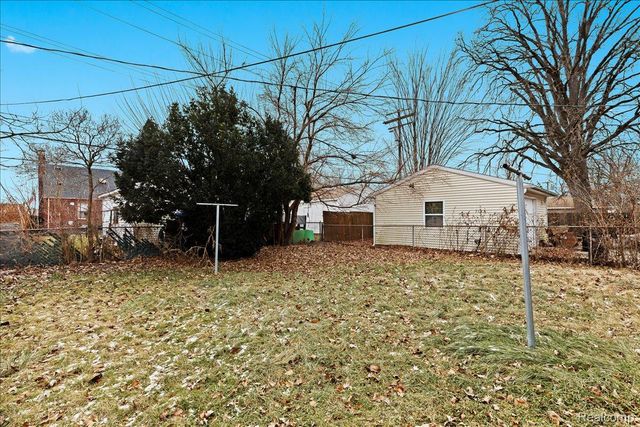 673 Winchester Avenue, Lincoln Park, MI 48146