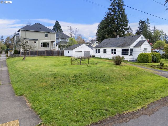 7645 N CRAWFORD St W, Portland, OR 97203