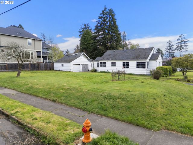 7645 N CRAWFORD St W, Portland, OR 97203