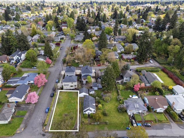 7645 N CRAWFORD St W, Portland, OR 97203
