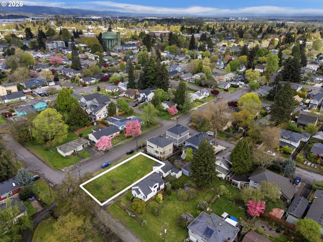 7645 N CRAWFORD St W, Portland, OR 97203