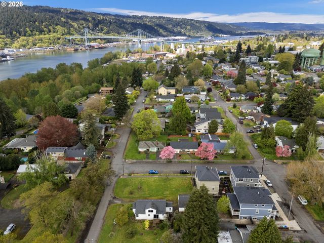 7645 N CRAWFORD St W, Portland, OR 97203