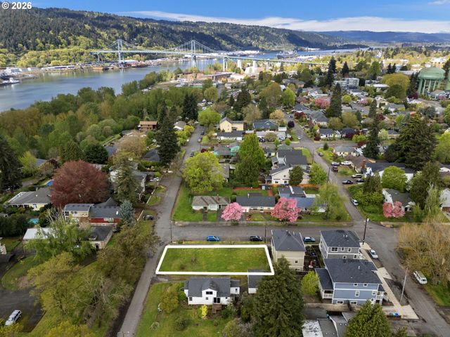 7645 N CRAWFORD St W, Portland, OR 97203