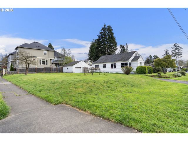 7645 N CRAWFORD St W, Portland, OR 97203