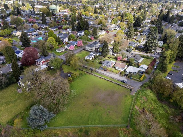 7645 N CRAWFORD St W, Portland, OR 97203