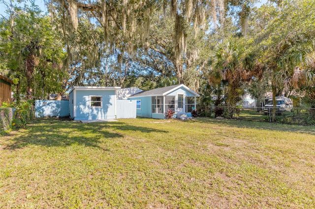 813 MAGNOLIA AVENUE, Holly Hill, FL 32117