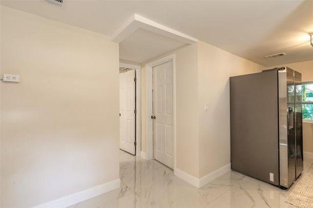 813 MAGNOLIA AVENUE, Holly Hill, FL 32117