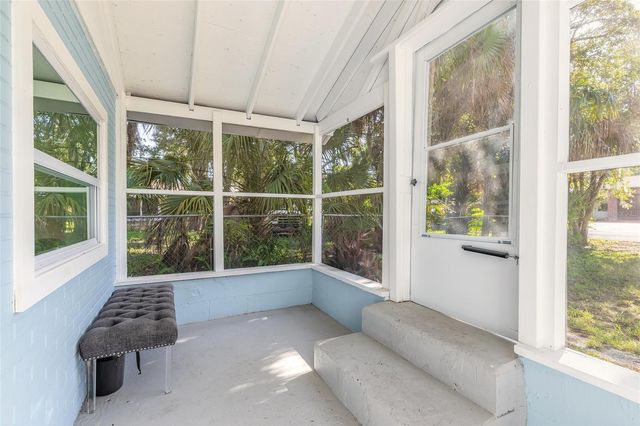 813 MAGNOLIA AVENUE, Holly Hill, FL 32117