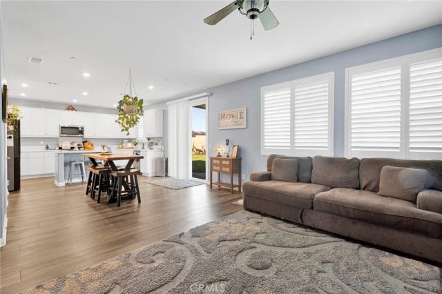 12285 Del Sur, Victorville, CA 92392