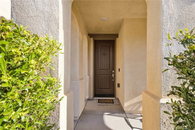 12285 Del Sur, Victorville, CA 92392