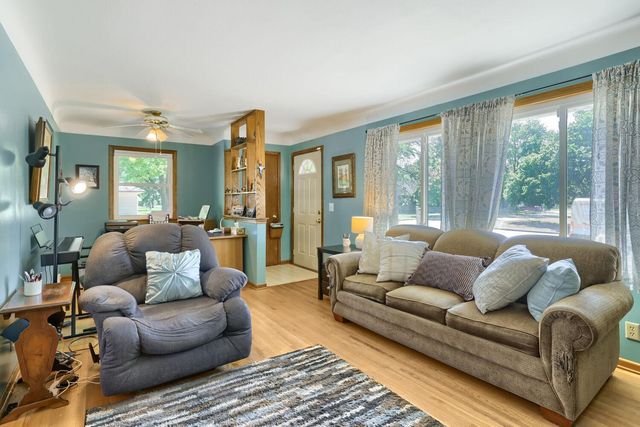 5400 Knox Avenue N, Brooklyn Center, MN 55430