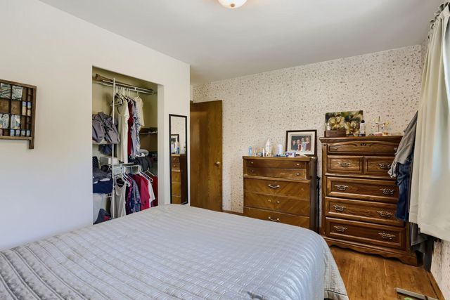 5400 Knox Avenue N, Brooklyn Center, MN 55430