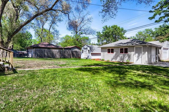 5400 Knox Avenue N, Brooklyn Center, MN 55430