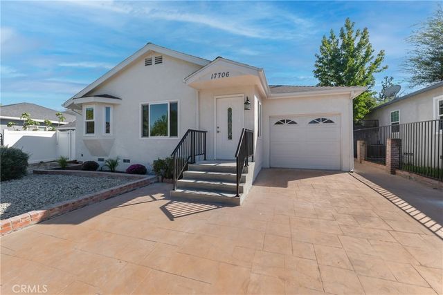 17706 Collins Street, Encino, CA 91316